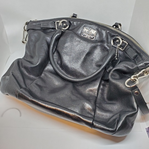Coach Handbags - Coach Pebbled Leather Black Bag with Purple Lining